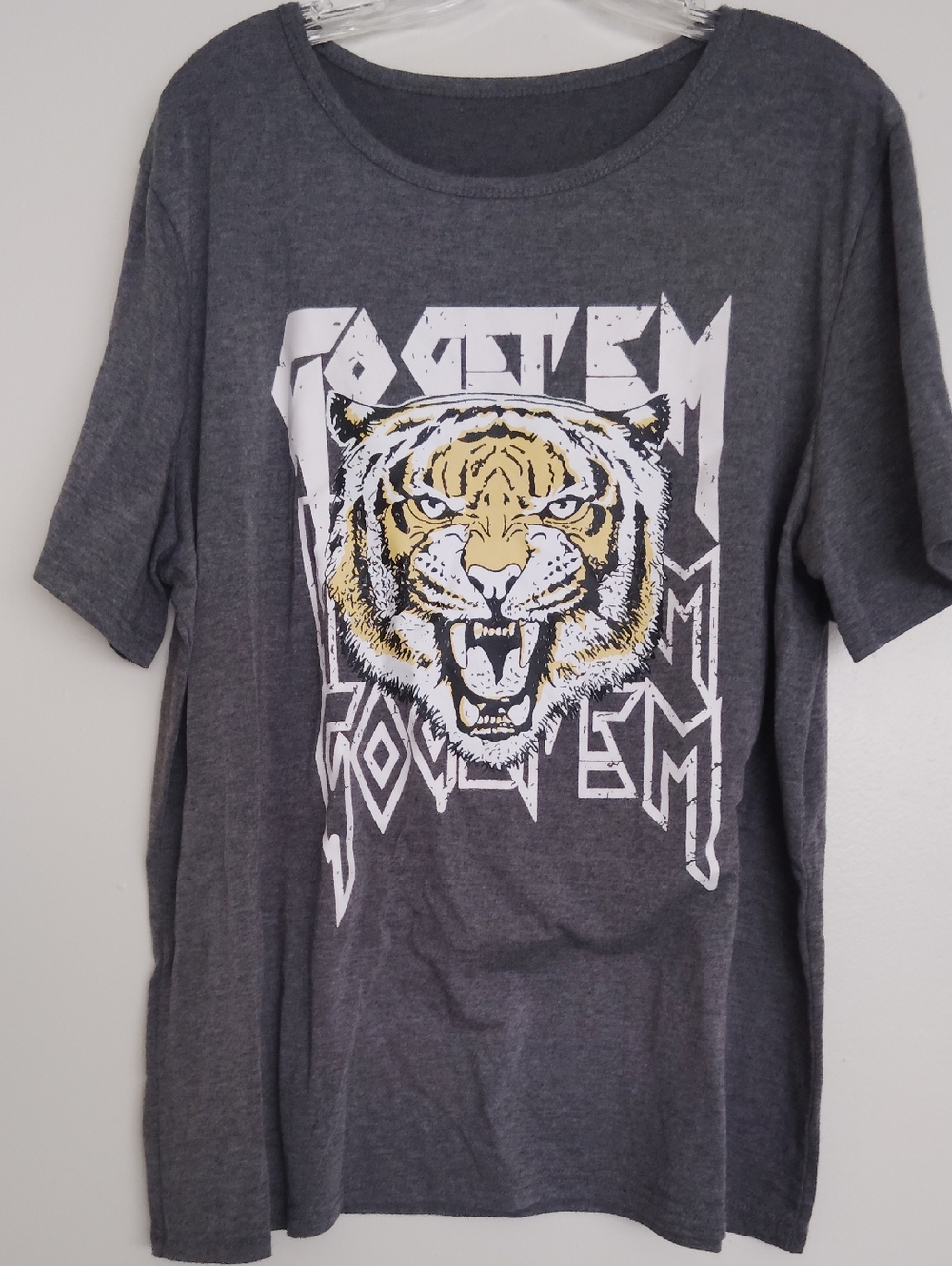 Gray Tiger Graphic Women’s Tee